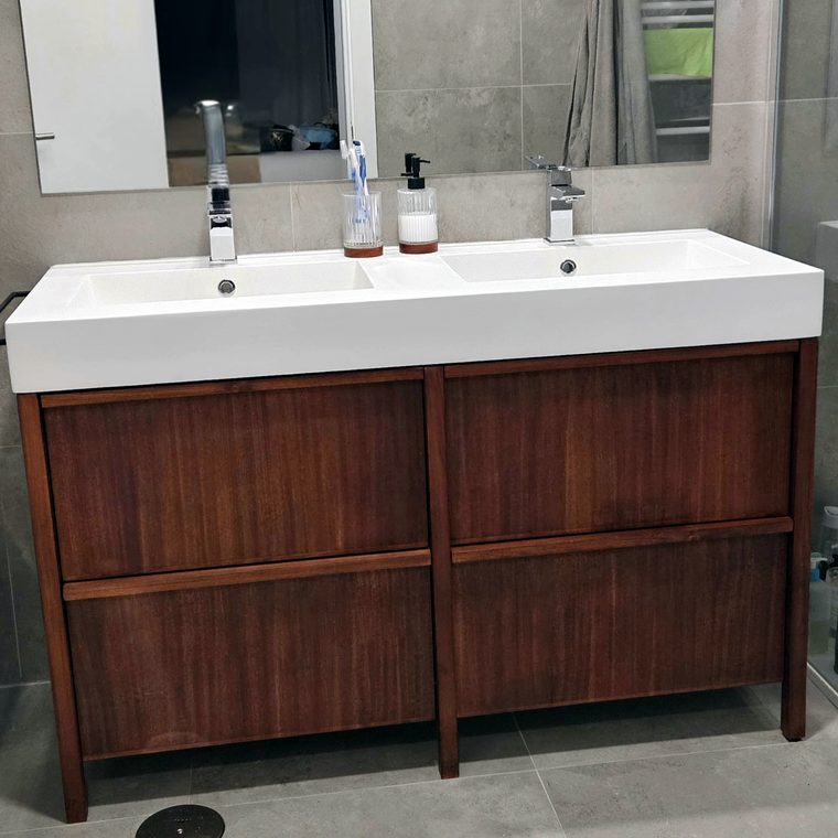 Baños — trabajo de Emonfer Ebanistería