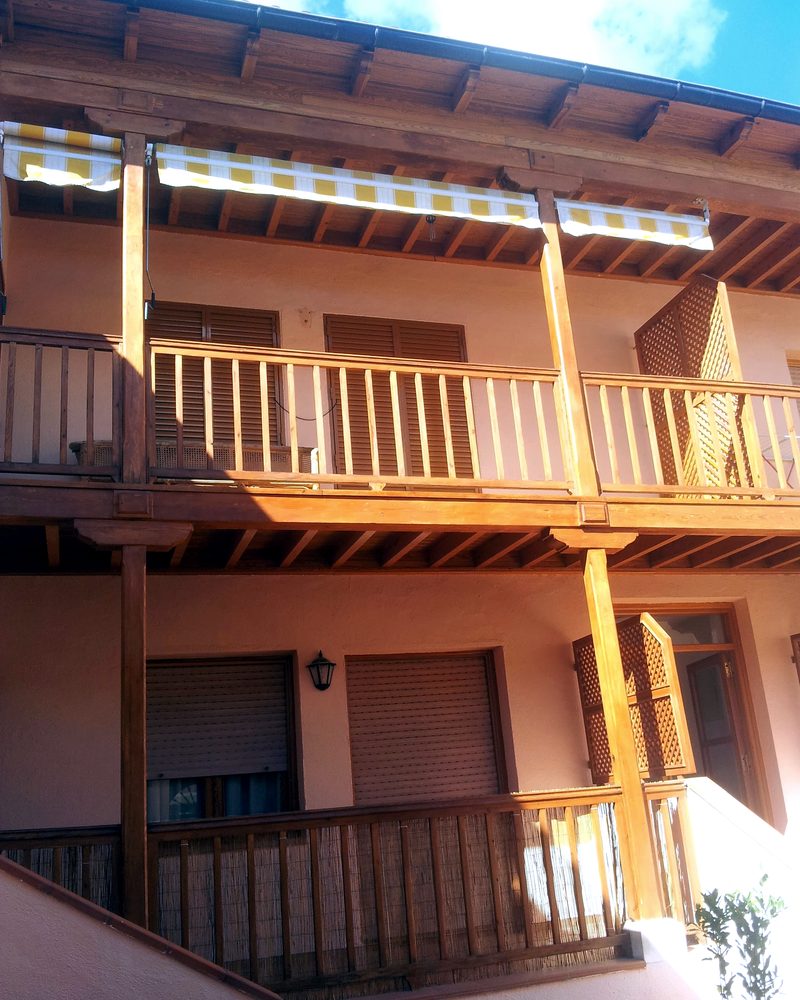 Exterior — trabajo de Emonfer Ebanistería