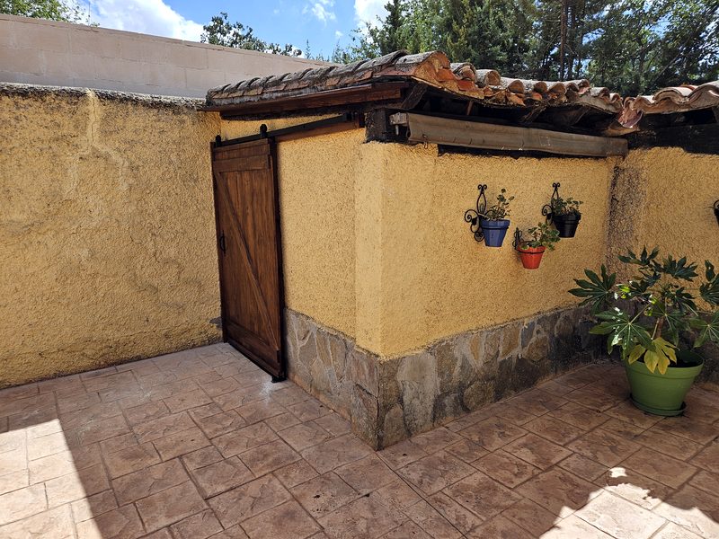 Exterior — trabajo de Emonfer Ebanistería