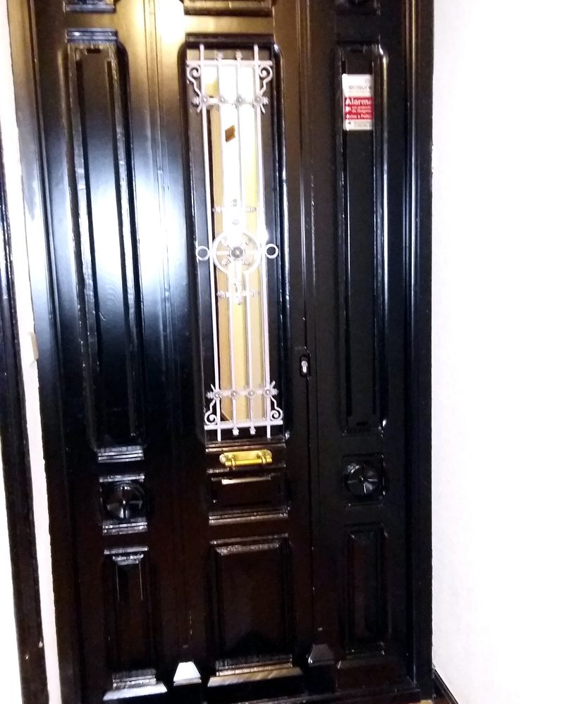 Puertas — trabajo de Emonfer Ebanistería